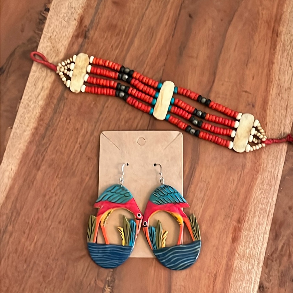Vtg. Wooden bird earrings and Bracelet